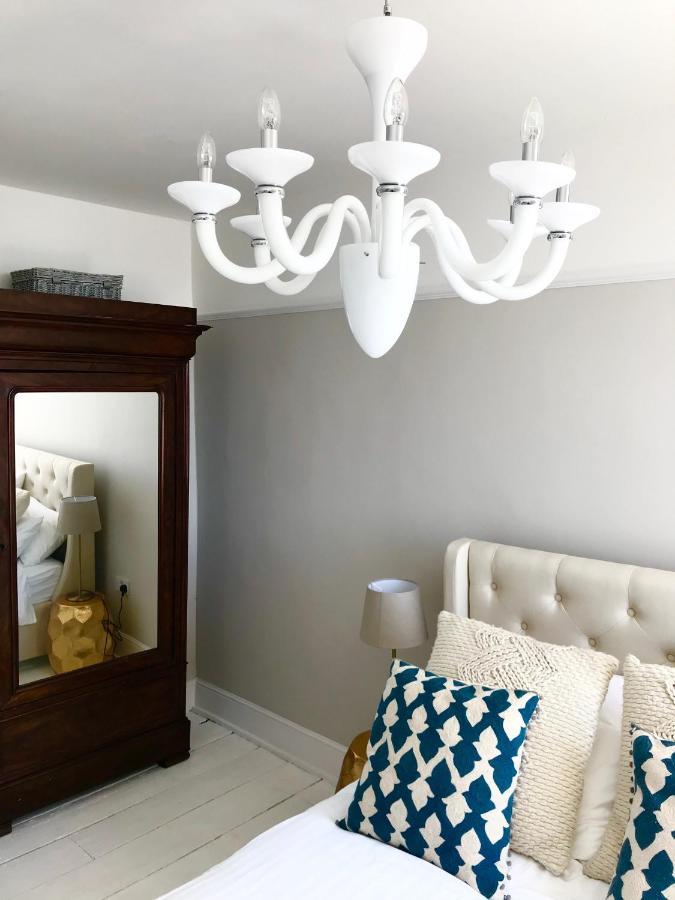 Holiday home Marina Retreat - Stunning 4 Bedroom, 3 Bathroom House With Harbour Views!